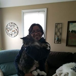 Meet your Posher, April